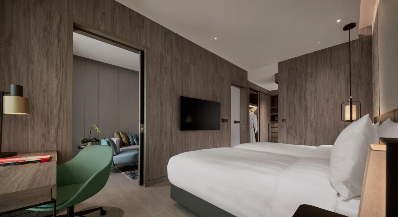 Pan Pacific Serviced Suites Kuala Lumpur Exterior foto A room at the hotel